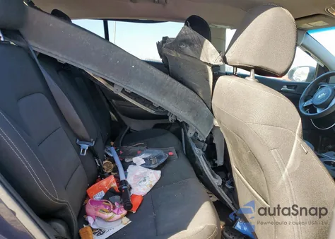 2020 Kia Sportage Lx z USA, uszkodzony, nr VIN KNDPMCAC8L7735026